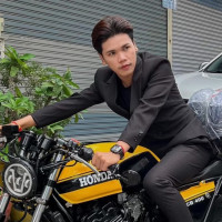 បង Ram លក់ម៉ូតូ