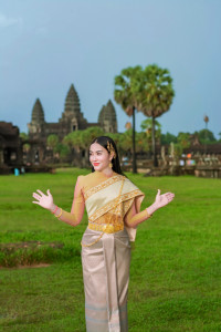 ខាវ ករយា