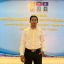 ពុទ្ធថាវុត លក់ខោអាវ