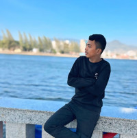 ស្រី លីន