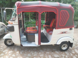 លឹមបូរី