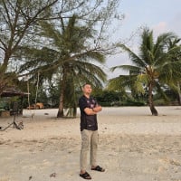 ខៀវ ភារិទ្ធ