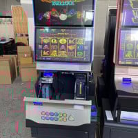 ជាង ជួសជុល គ្រឿងអេឡិចត្រូនិច