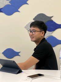 លីហួត ធិន