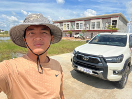 ចន បូរិន