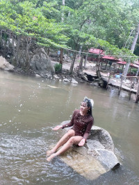 មុី លីលី