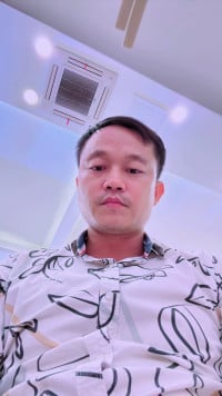 អាបង លុច្ស