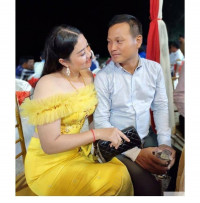 អ្នកនាង ពៅ