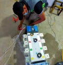 ជាងជួសជុល ម៉ាសុីនភ្លើងនឹងទូបញ្ជា