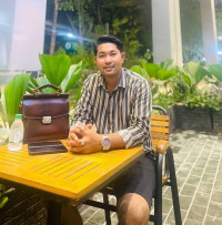 ឆេងពេជ្រ ពន្លឺ