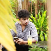 វ៉ា ណុប៚