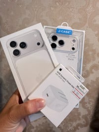 ម៉ារីន លក់ទូរសព្ទ័ដៃគ្រប់ប្រភេទ