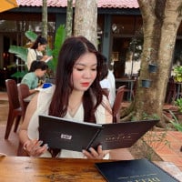 អាង យ៊ុននីន