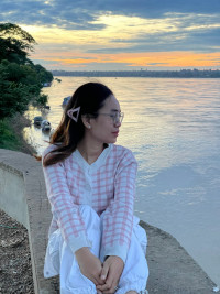 សុធាវី អុន