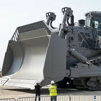 គ្រឿងចក្រ និង ឡានមួយទឹក