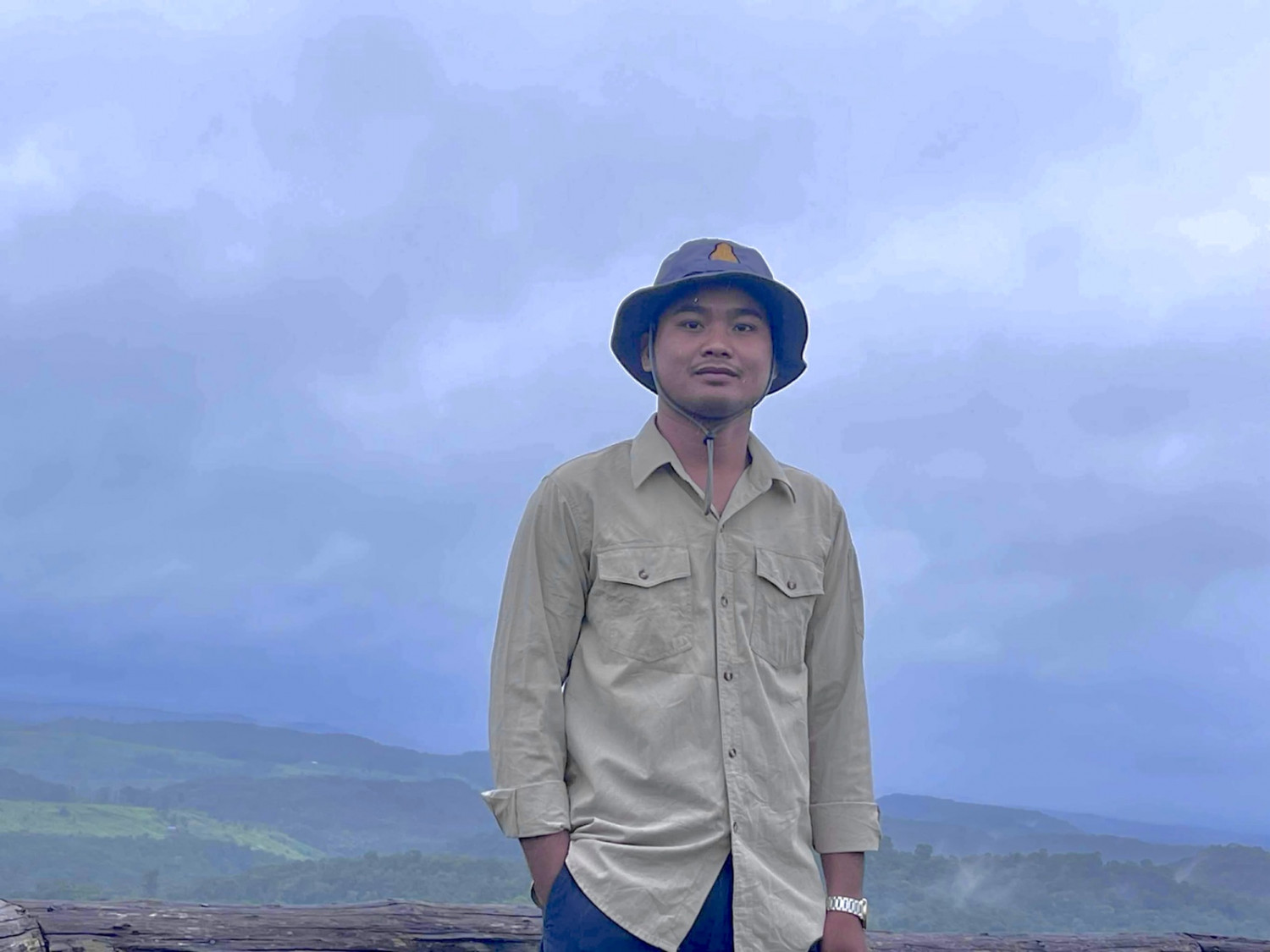 វ៉ាញ រស្មី