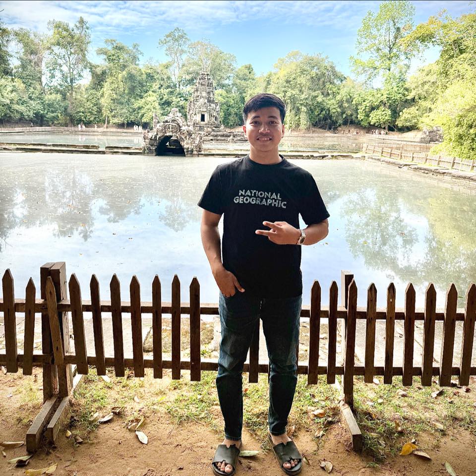 សន៚ ផា៚