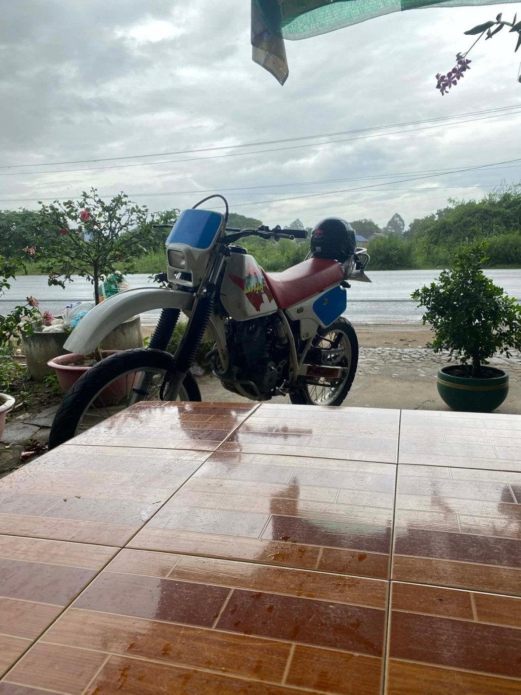 ទិញលក់ឡានម៉ូតូ Unknown