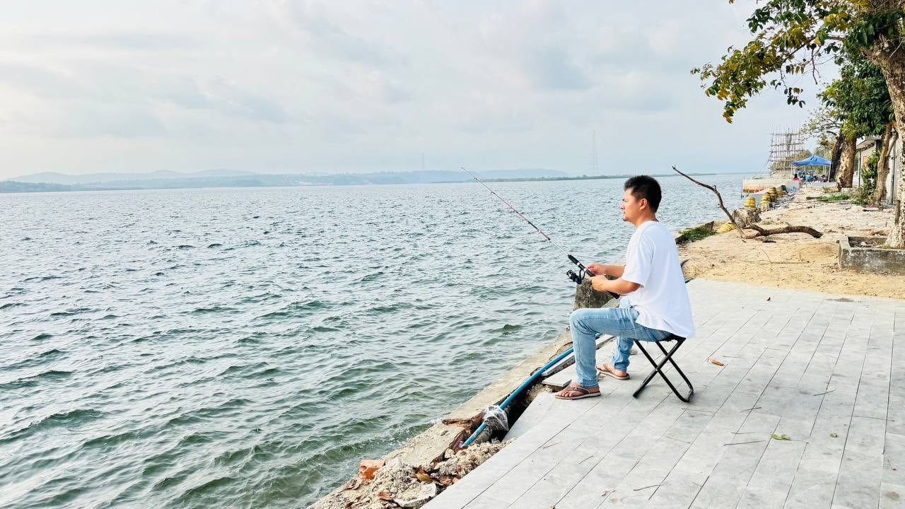 Refit kon khmer Refit kon khmer