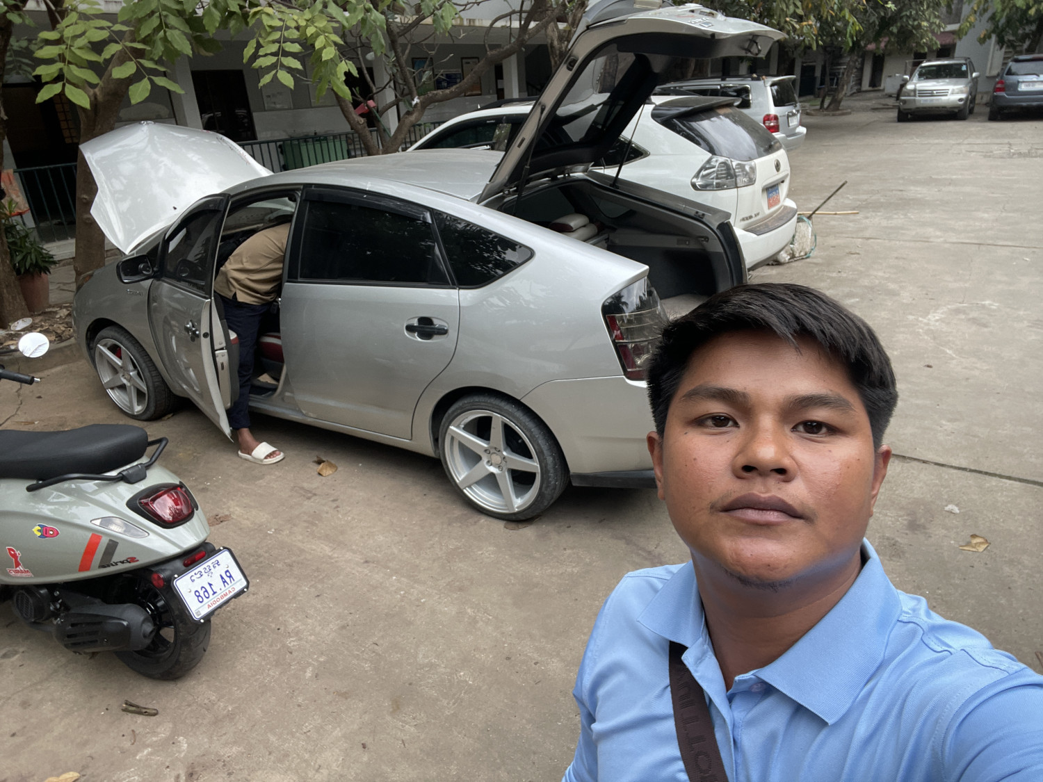 ហេង មង្គល