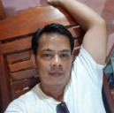 នាយ គ្លេ