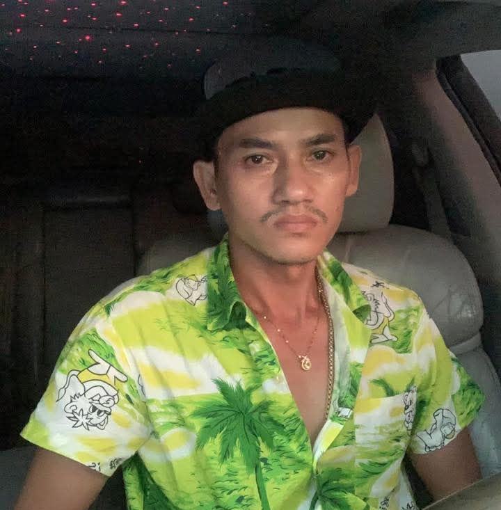 ពេជ្រ សម្បត្តិ
