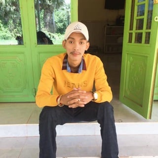 Vy RiThisak