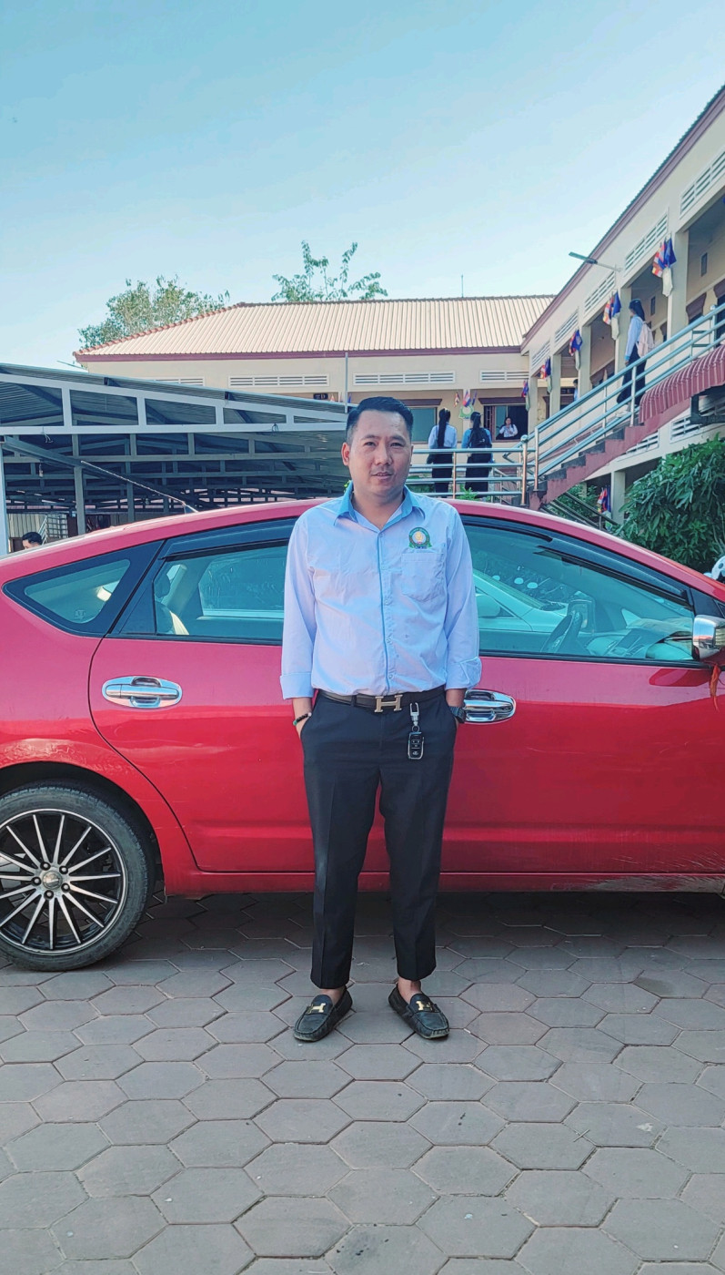 ផាន់ ស្រូយ