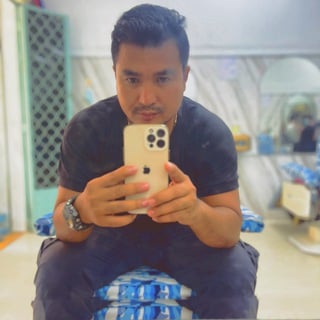 អ៊ូ ជី