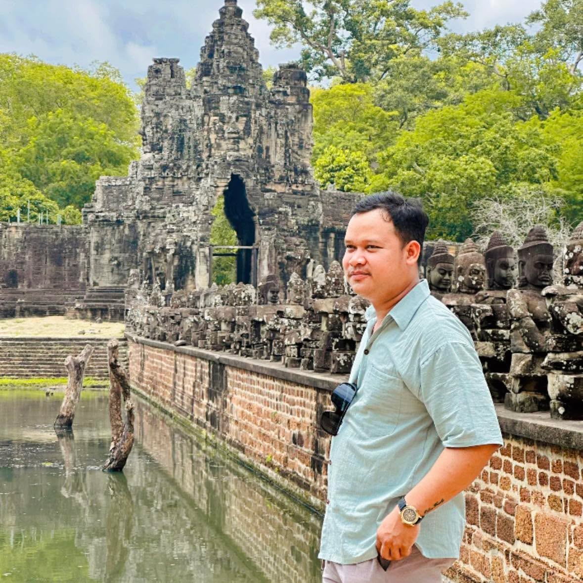 ពូ ពៅ