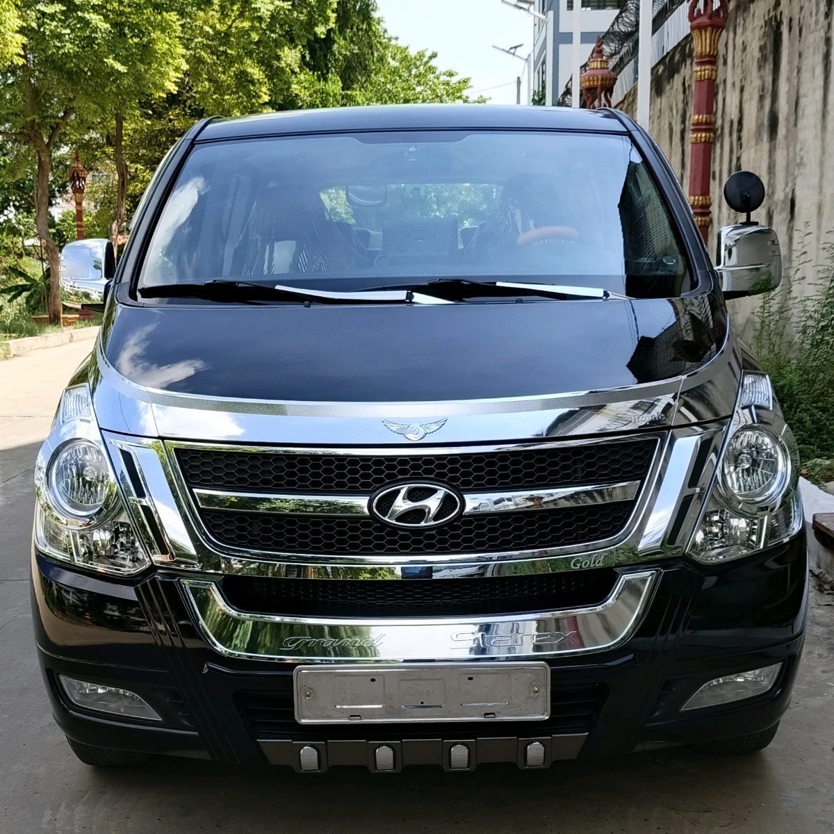 រតនះ លក់ឡាន
