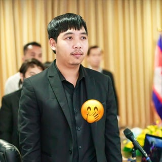 ស្រី សុភ័ត្រ្តា