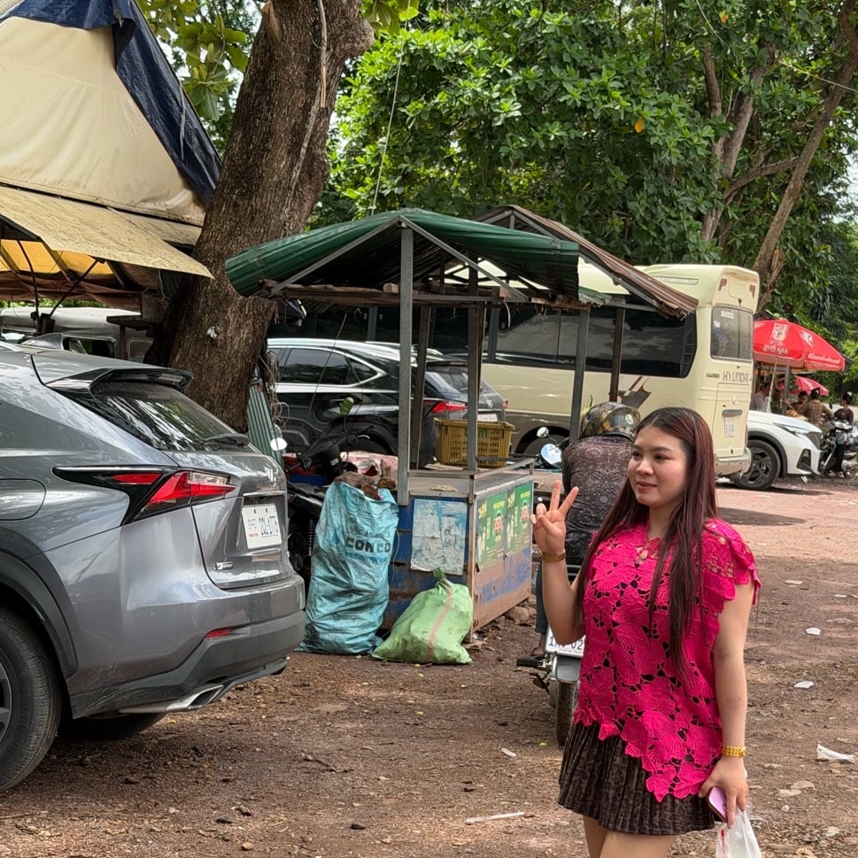 គ្រូ ភ័ស 2222775