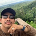 ហេងហេងលក់ ទូរសព្ទ័ដៃ