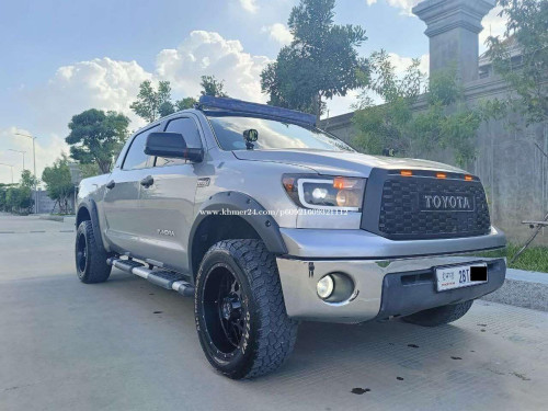 Toyota Tundra SR5 07 4x4