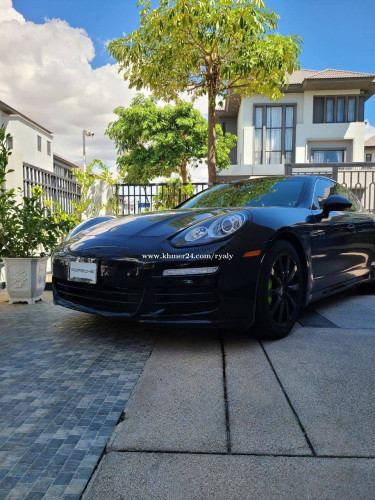 Car for sale Panamera year2015 the car still new price 39800 $