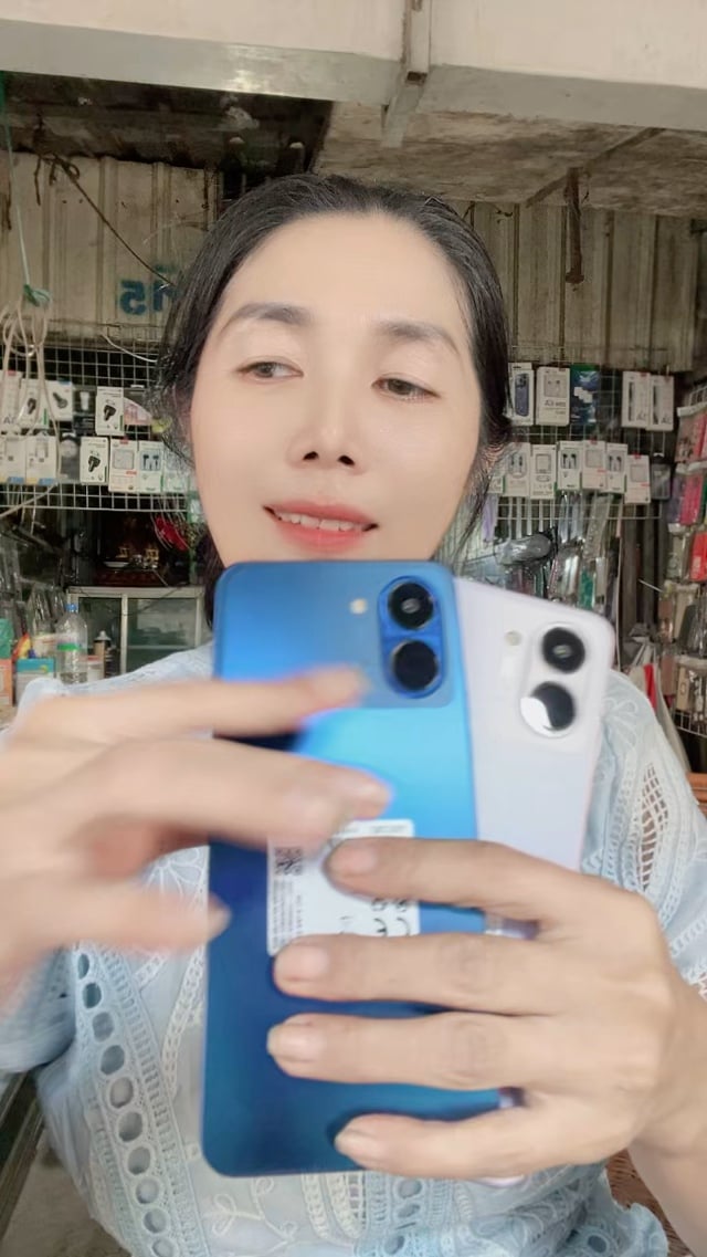 POP 20 .4+4 64g 109$ទើបចេញថ្មី