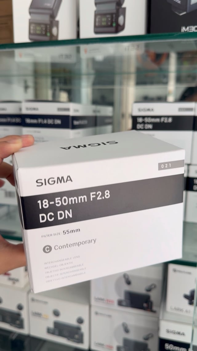 Sigma 18-50mm F2.8 Sony E-mount new