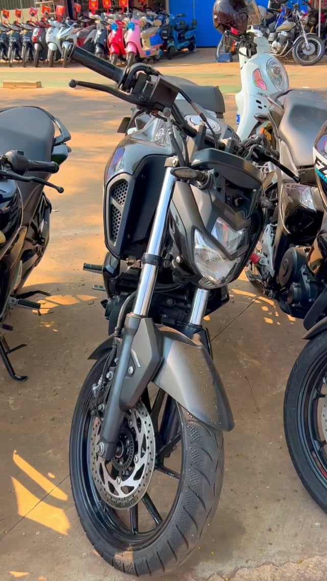 Yamaha FZ សន្នុំៗ ធូរថ្លៃ រំលស់0%ប្រាក់កក់