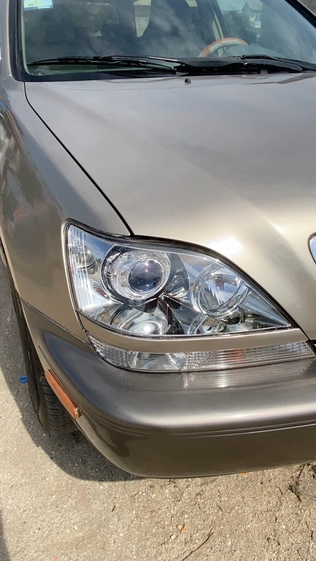 LEXUS RX300 1999 V6 P2