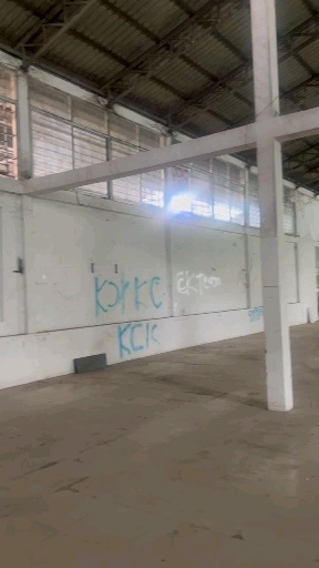 Warehouse for Rent on Street Hanor – Prime Location for Business!